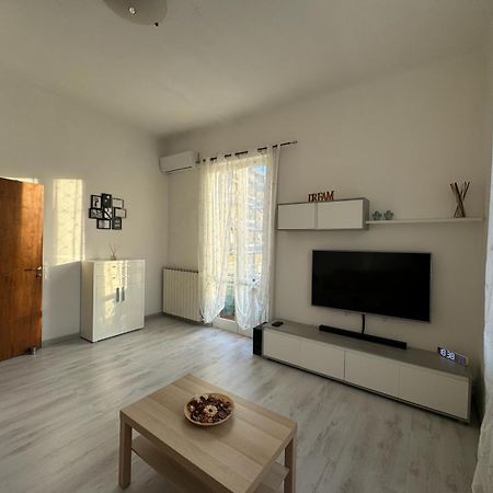 La Casa Di Carlotta Apartment Ceparana Bagian luar foto