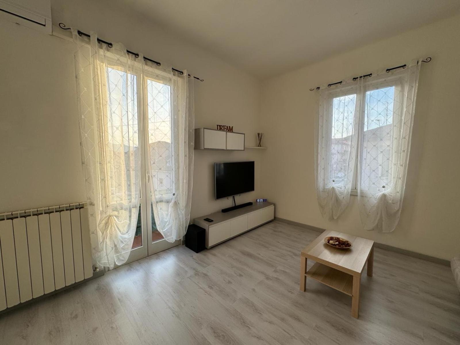 La Casa Di Carlotta Apartment Ceparana Bagian luar foto