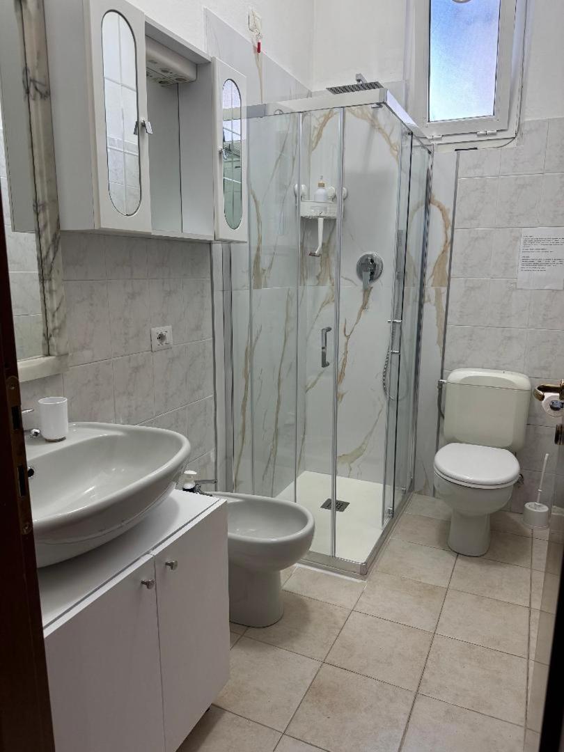 La Casa Di Carlotta Apartment Ceparana Bagian luar foto